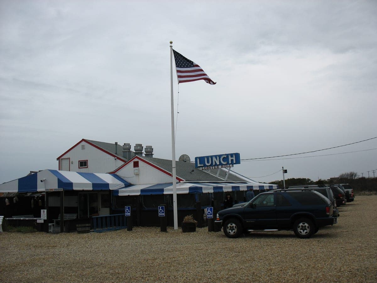 The Lobster Roll ("LUNCH")